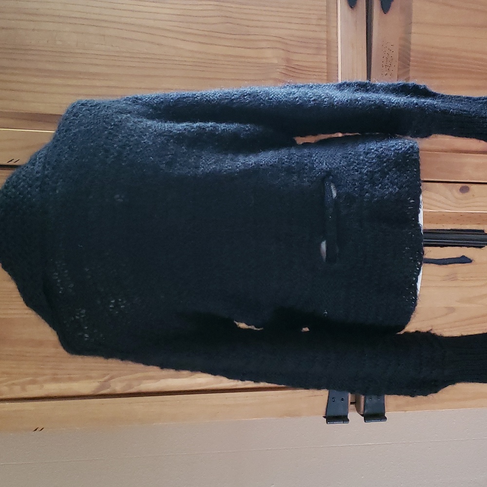Rene Derby collection sweater - Picture 4 of 13
